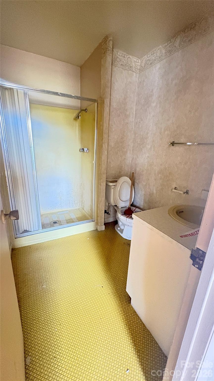 225 Davis Road Crumpler, NC 28617 - Photo 16 of 39