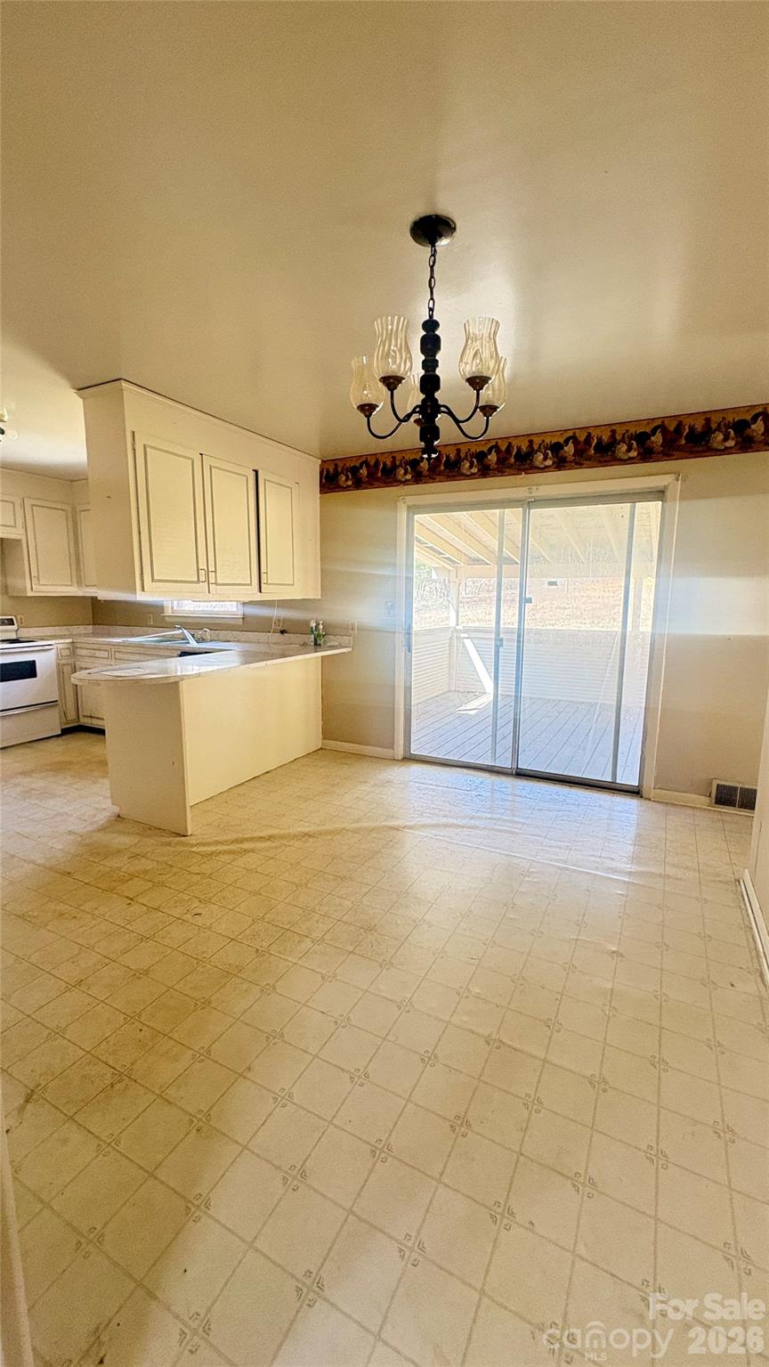 225 Davis Road Crumpler, NC 28617 - Photo 21 of 39