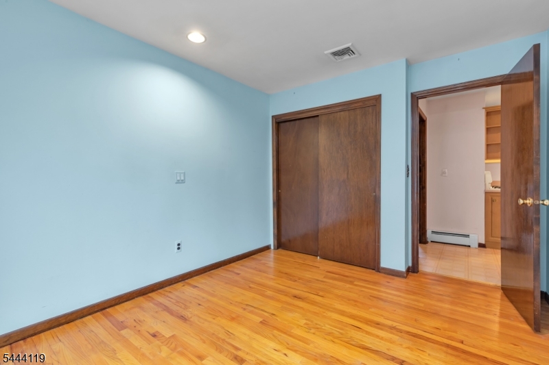 23 Puddingstone Way Florham Park, NJ 07932 - Photo 19 of 41