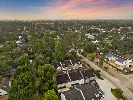 $529,900 | 4926 Ella Boulevard, Houston, TX 77018