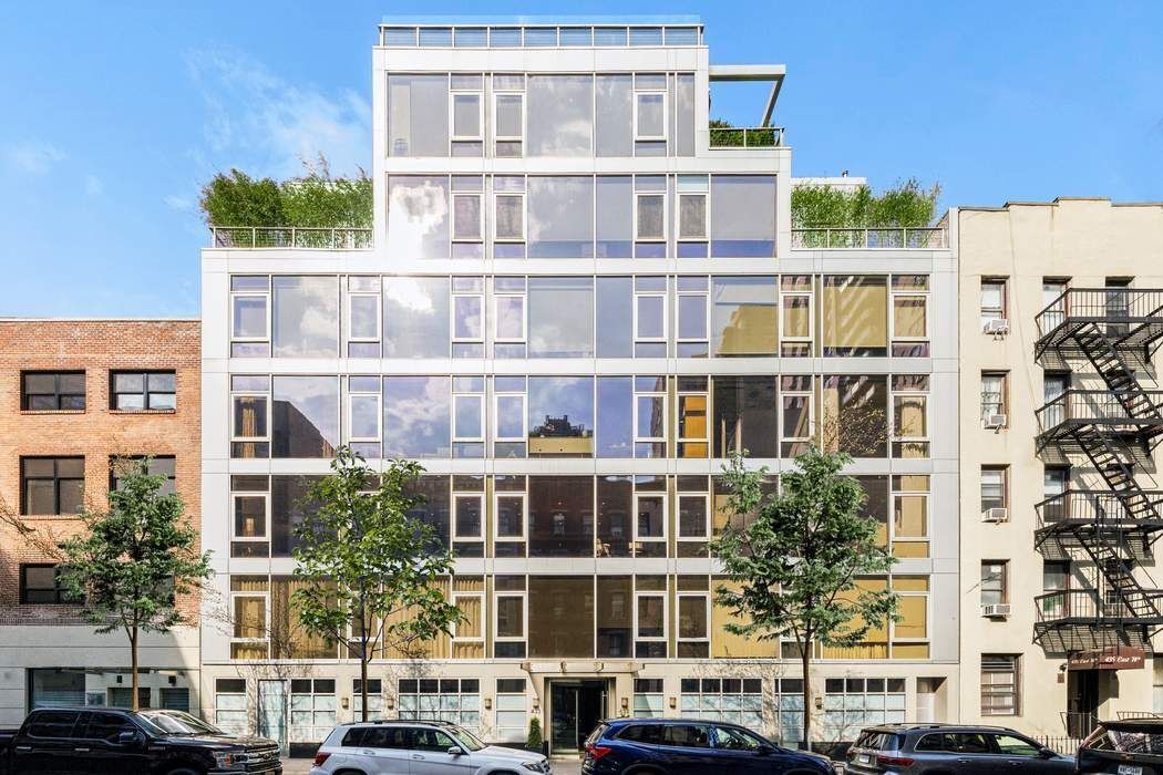 433 East 74th Street, Unit 4A Manhattan, NY 10021 - Photo 33 of 34 a building view