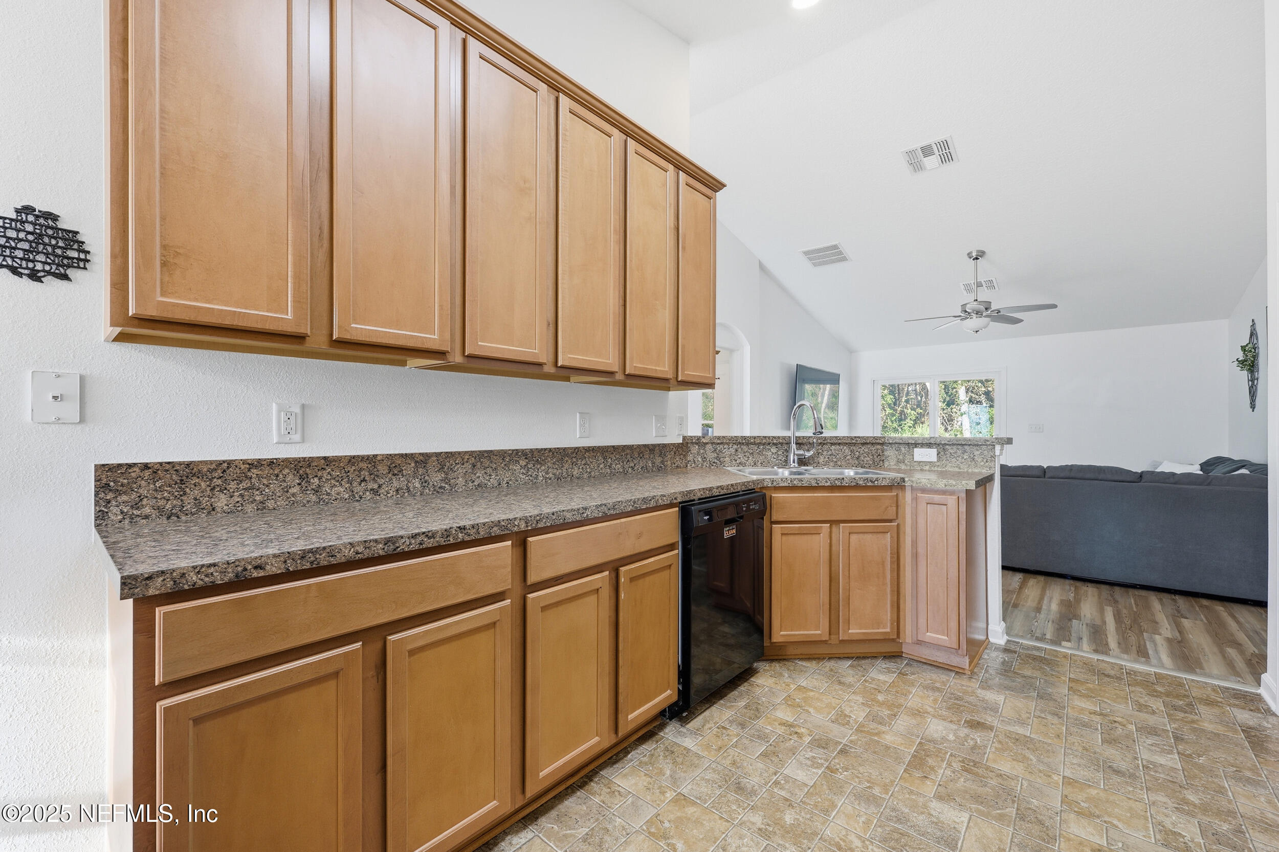 131 North Twin Maple Road St. Augustine, FL 32084 - Photo 11 of 55 13_the real estateographers_013