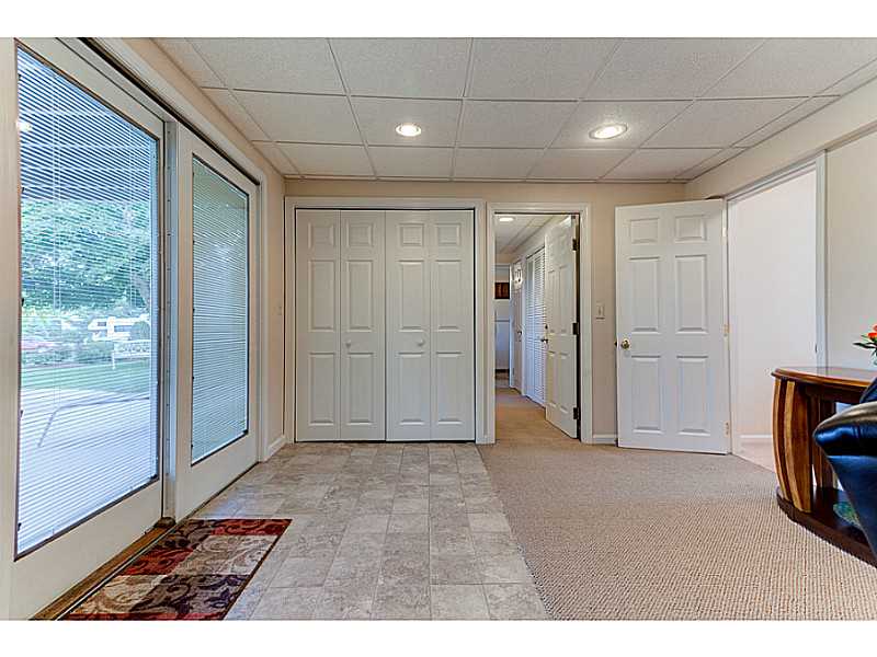 1600 Pippin Orchard Road Cranston, RI 02921 - Photo 21 of 24 Studio/Study/Office.
