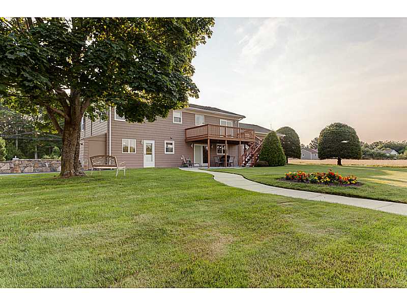 1600 Pippin Orchard Road Cranston, RI 02921 - Photo 5 of 24 Exterior Back.
