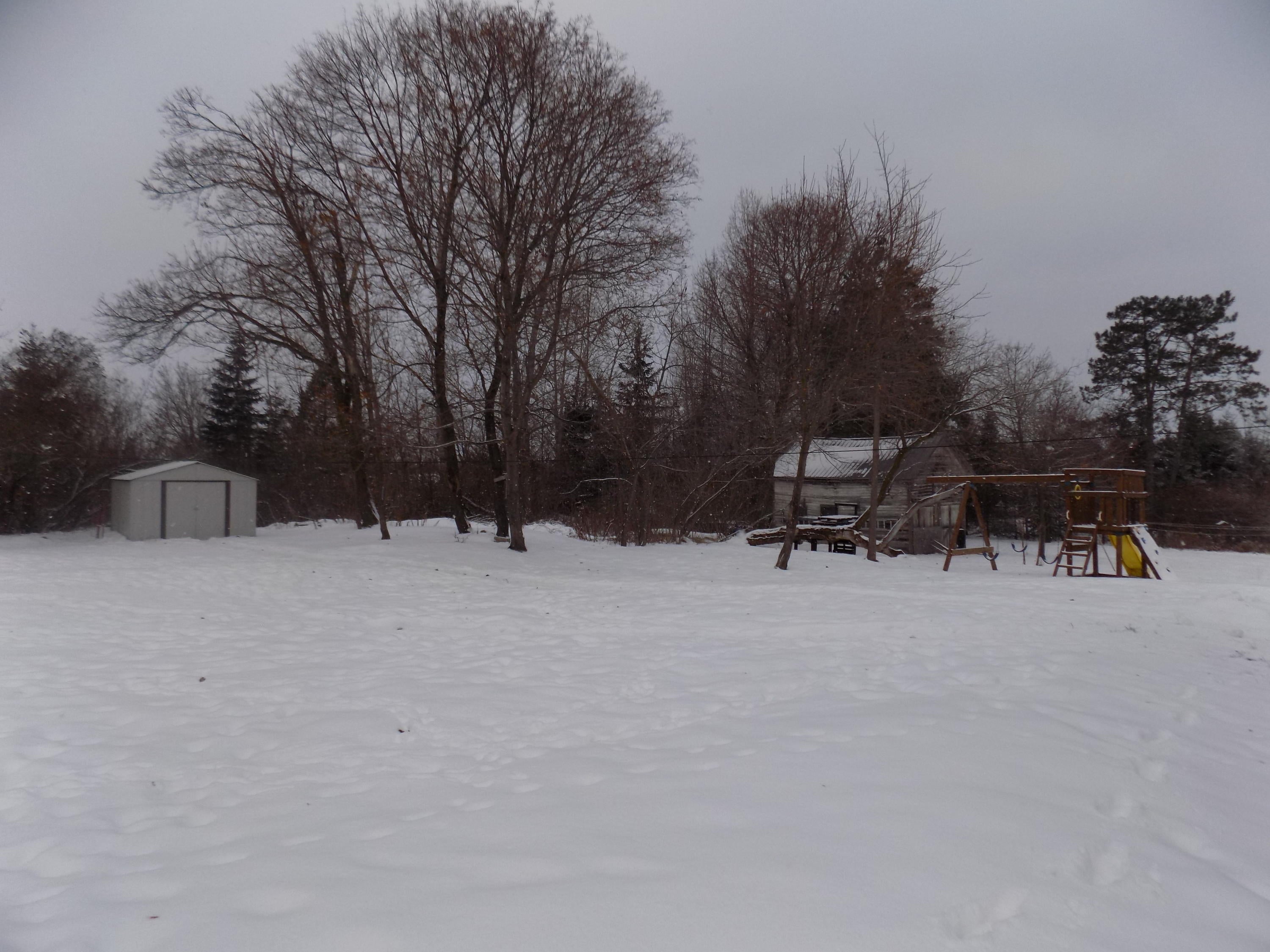 324 Young Street Cheboygan, MI 49721 - Photo 4 of 24 Gallery Image 4