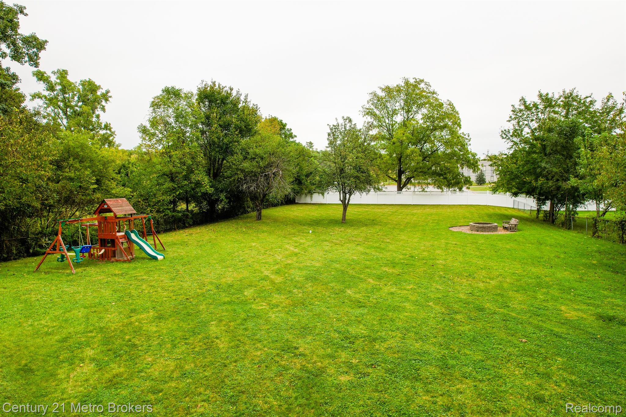3435 Van Campen Road Flint, MI 48507 - Photo 10 of 26 Gallery Image 10