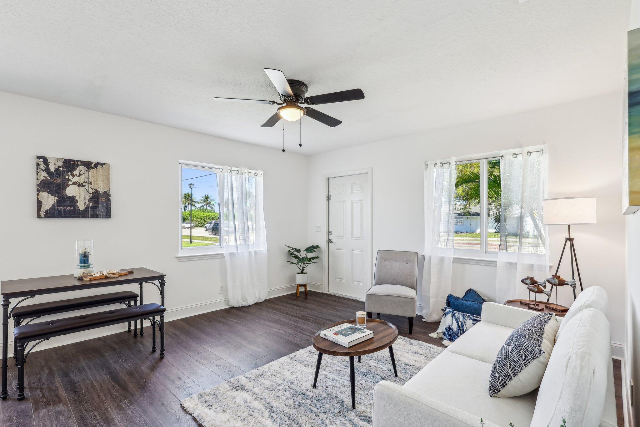 900 Cheyenne Street Jupiter, FL 33458 - Photo 5 of 21 light and bright