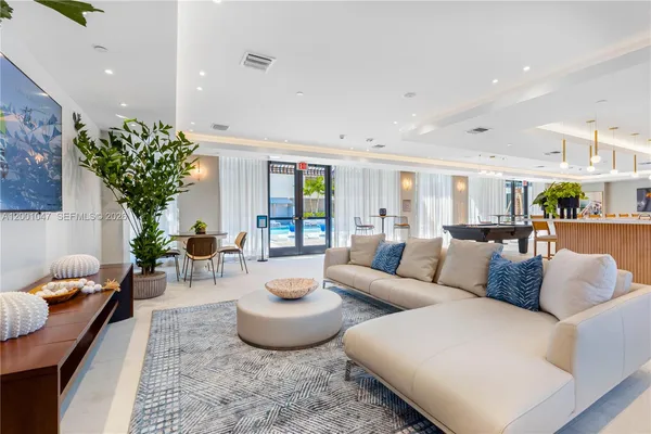 $2,731 | 208 North Federal Highway, Unit 145, Pompano Beach, FL 33062