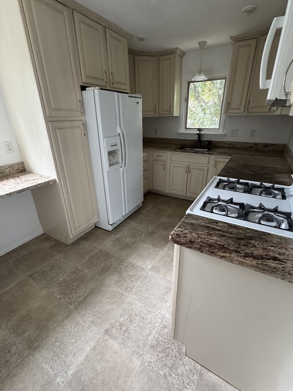 15-17 Belmont Road, Unit 2 Brookline, MA 02467 - Photo 5 of 14