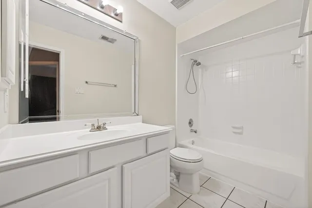 $2,200 | 11347 Corola Trail Drive, Houston, TX 77066