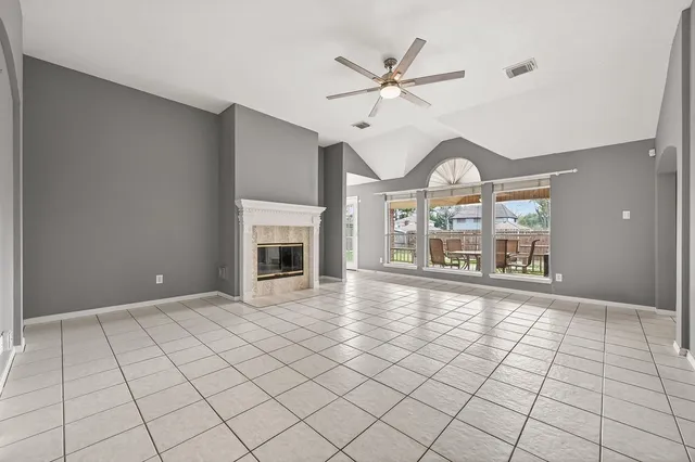 $2,200 | 11347 Corola Trail Drive, Houston, TX 77066