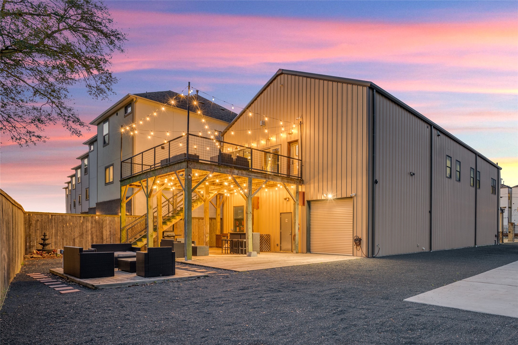 4119 Allen Street Houston, TX 77007 - Photo 4 of 50 a view of an house with backyard