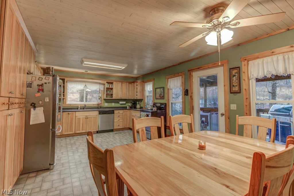 2024 Cactus Road Southwest Carrollton, OH 44615 - Photo 9 of 25 Gallery Image 9