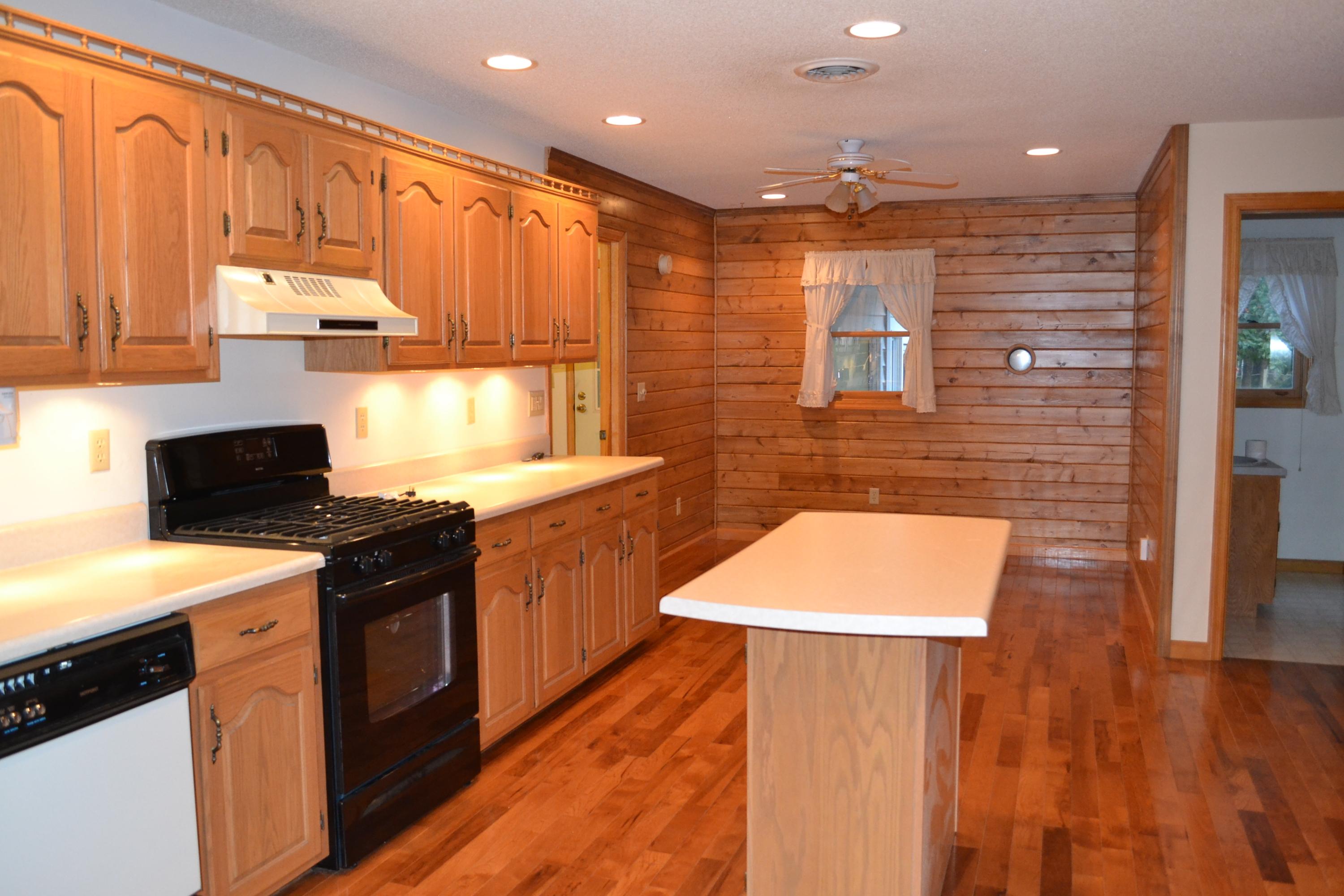 2448 Brewer Road Crossville, TN 38572 - Photo 22 of 34 Kitchen towards half bath