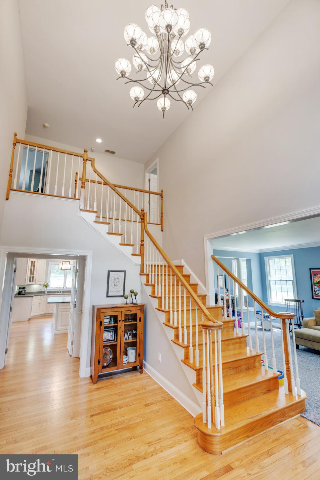 1331 Pikeland Road Chester Springs, PA 19425 - Photo 4 of 38 2-story Foyer