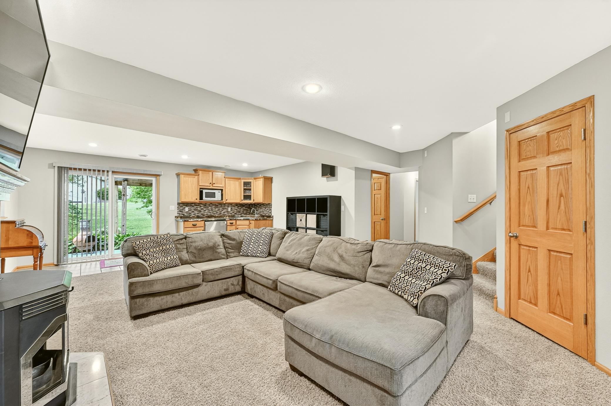 2482 Crimson Ridge Circle Northwest Rochester, MN 55901 - Photo 18 of 30