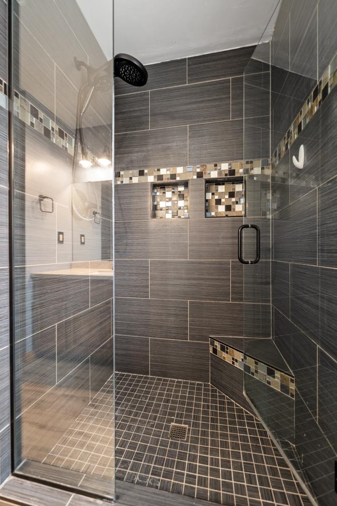 2332 Oak Ridge Circle De Pere, WI 54115 - Photo 14 of 38