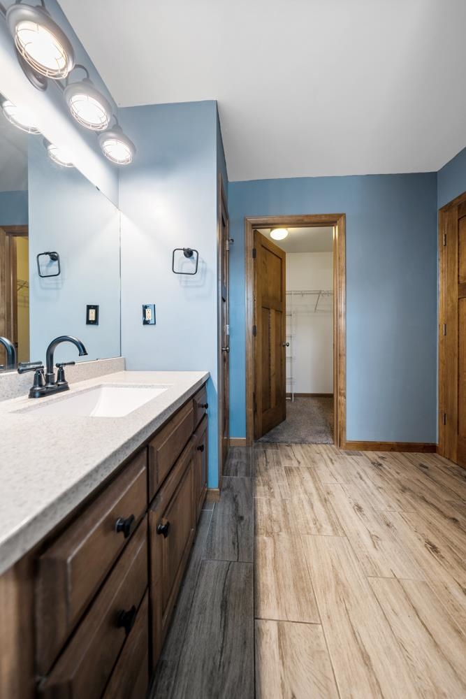 2332 Oak Ridge Circle De Pere, WI 54115 - Photo 15 of 38