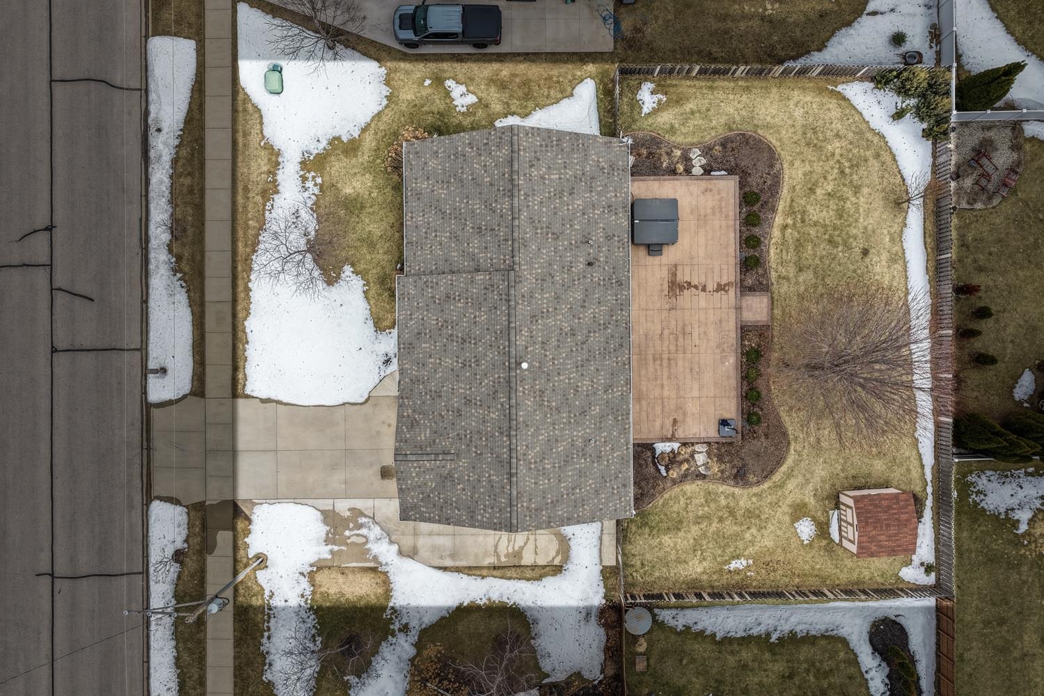 2332 Oak Ridge Circle De Pere, WI 54115 - Photo 35 of 38