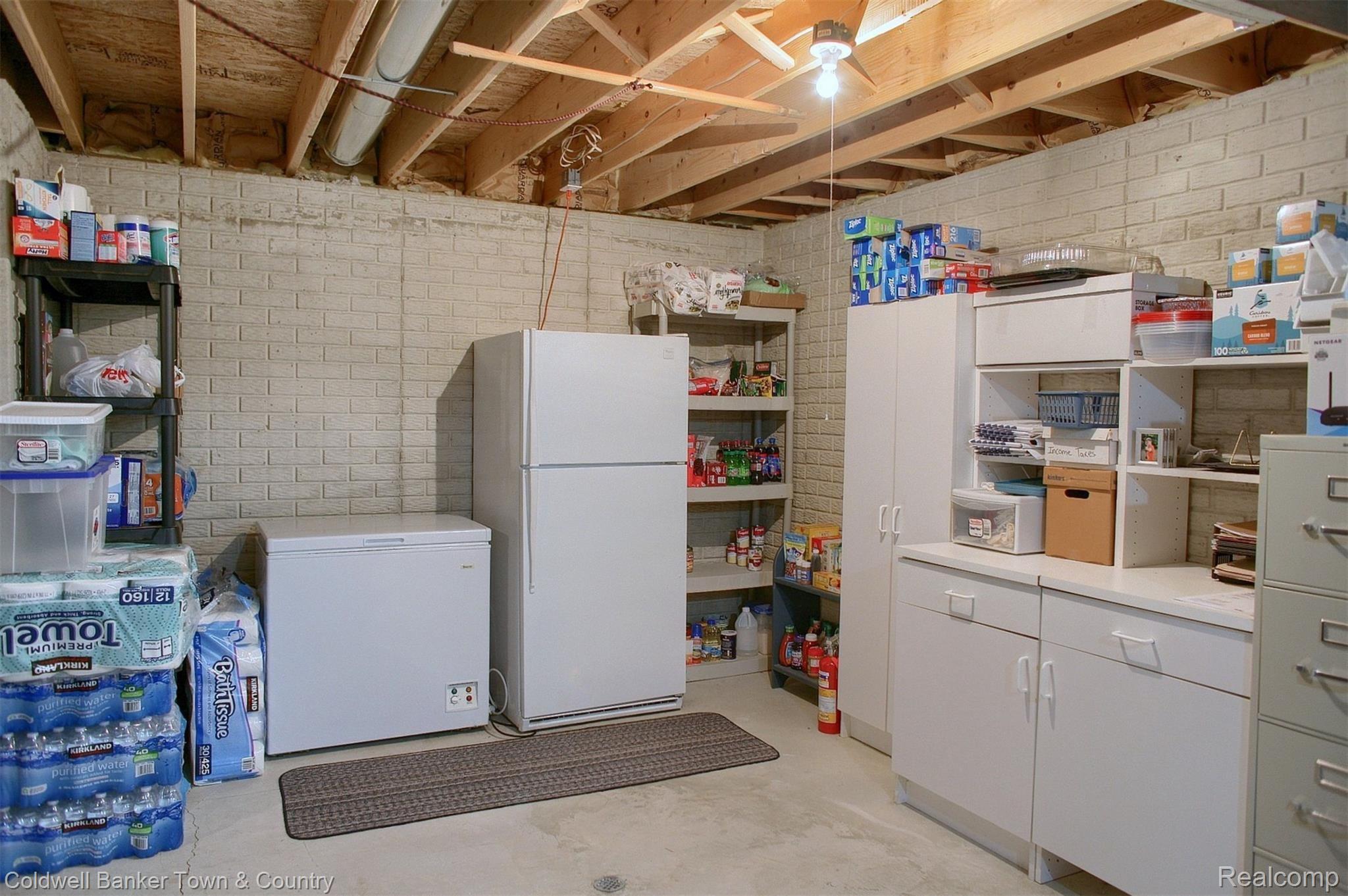 10227 White Road Linden, MI 48451 - Photo 26 of 43 Lower-Level (2).jpg