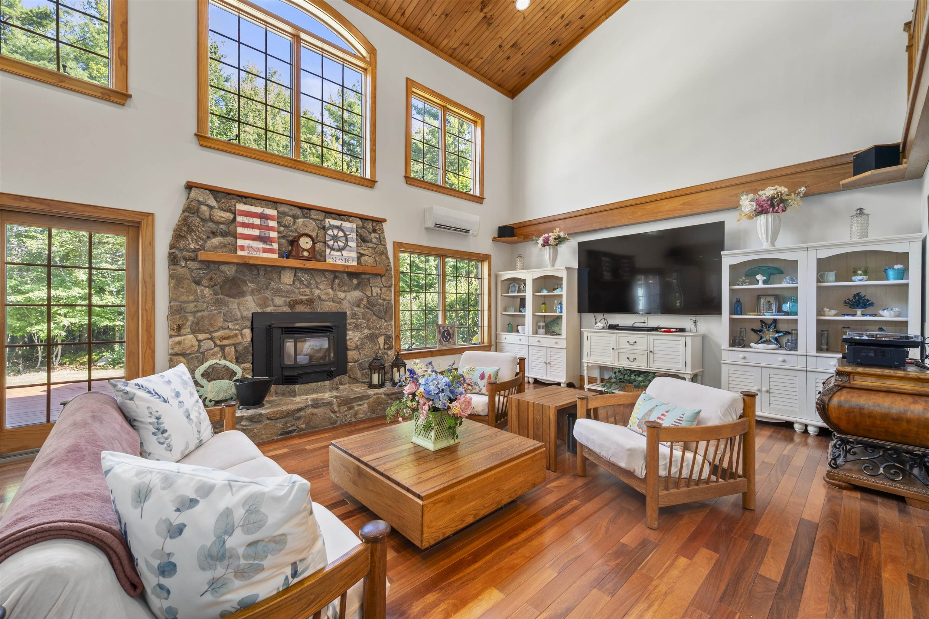 143 Highway 25 Meredith, NH 03253 - Photo 17 of 59