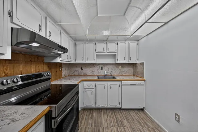 $152,000 | 7300 Northwest 17th Street, Unit 203, Plantation, FL 33313