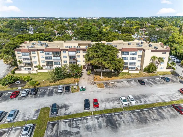 $152,000 | 7300 Northwest 17th Street, Unit 203, Plantation, FL 33313
