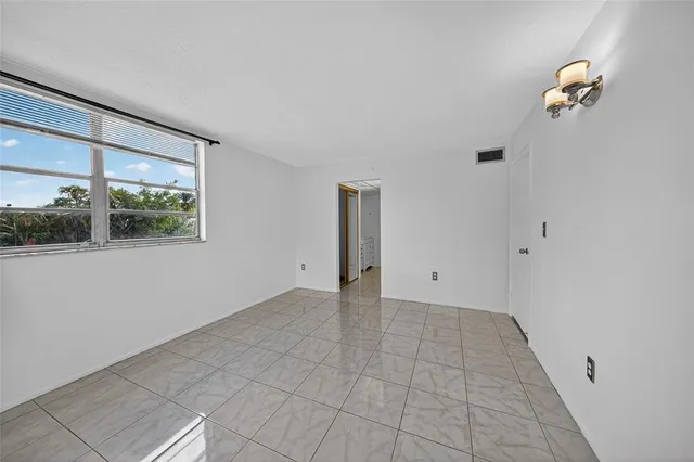 $152,000 | 7300 Northwest 17th Street, Unit 203, Plantation, FL 33313