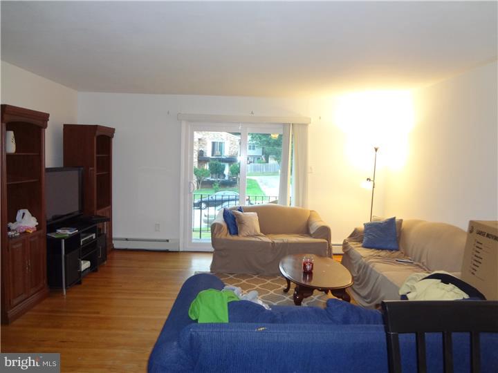 842 Garrett Lane Springfield, PA 19064 - Photo 14 of 22 Gallery Image 14
