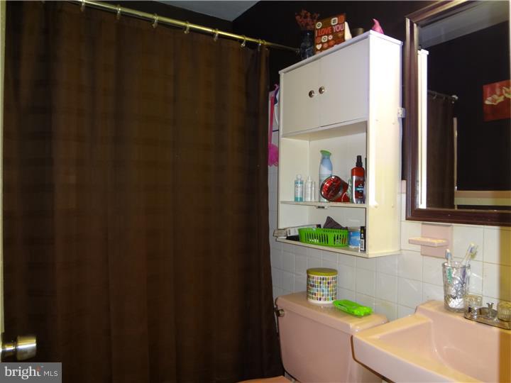 842 Garrett Lane Springfield, PA 19064 - Photo 17 of 22 Gallery Image 17