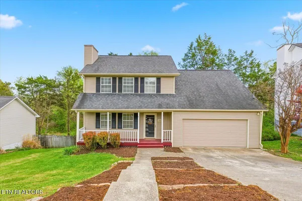 $430,000 | 2004 Knoll Tree Drive, Knoxville, TN 37932