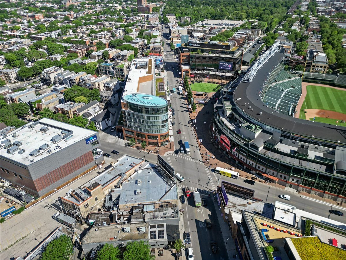 1110 West Addison Street Chicago, IL 60613 - Photo 4 of 49