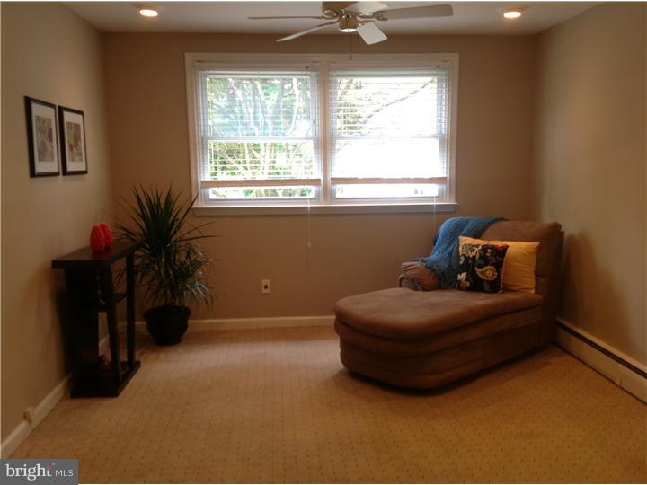 480 Hillendale Road Media, PA 19063 - Photo 13 of 25 Family Room