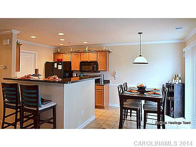 1010 Mearn Road Charlotte, NC 28216 - Photo 3 of 16