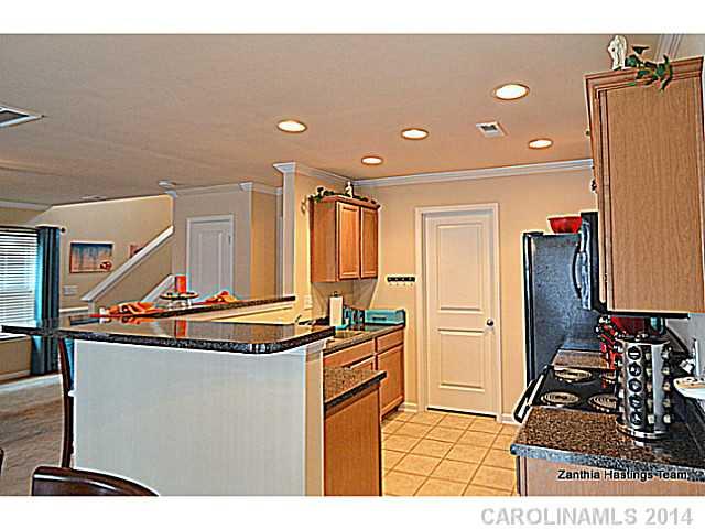 1010 Mearn Road Charlotte, NC 28216 - Photo 4 of 16