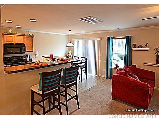 1010 Mearn Road Charlotte, NC 28216 - Photo 5 of 16