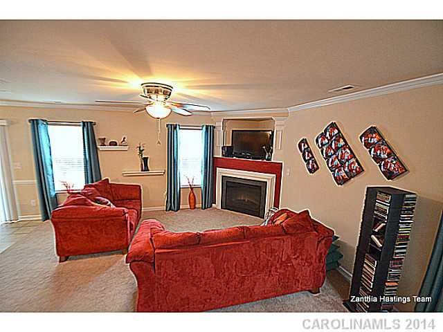 1010 Mearn Road Charlotte, NC 28216 - Photo 6 of 16