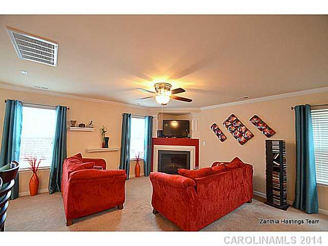 1010 Mearn Road Charlotte, NC 28216 - Photo 7 of 16
