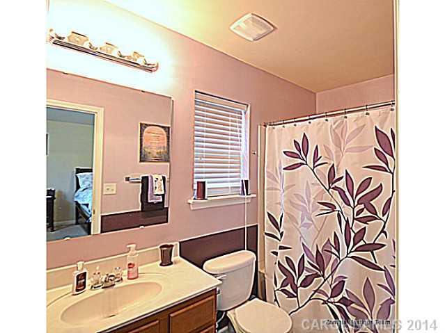 1010 Mearn Road Charlotte, NC 28216 - Photo 9 of 16
