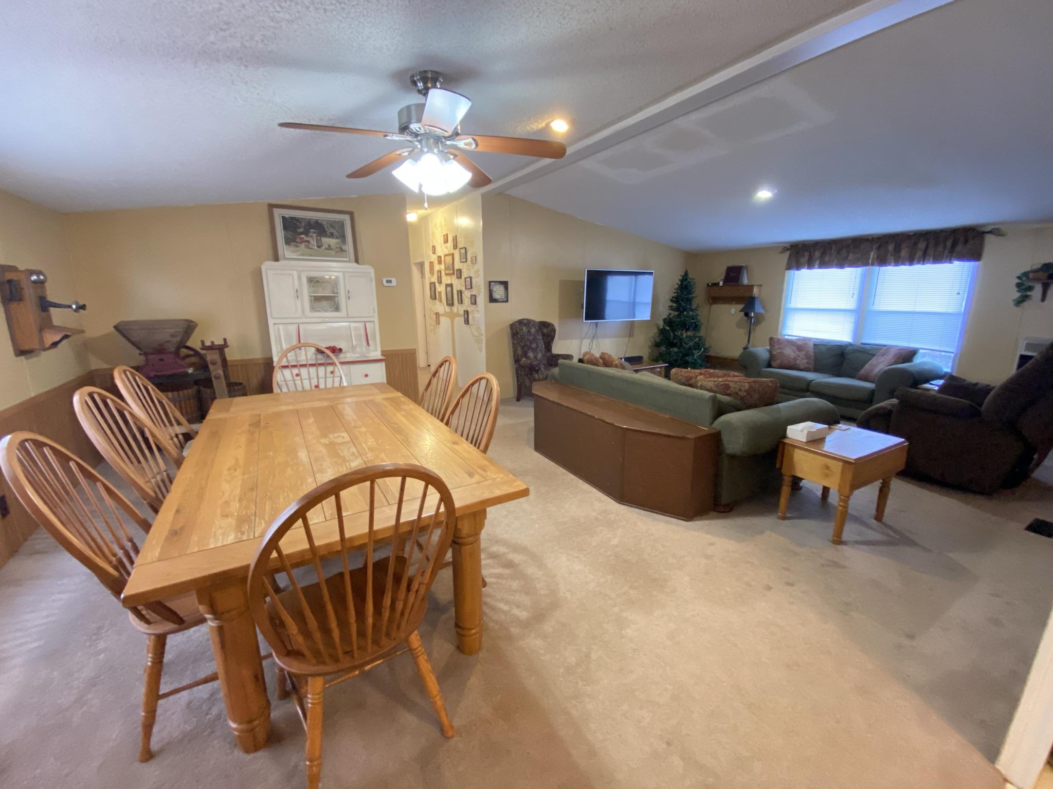 250 Isolane Road Callaway, VA 24067 - Photo 3 of 33 3 Family Room & Dining Area