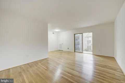 $275,000 | 7054 Eastern Avenue Northwest, Unit 304, Washington, DC 20012