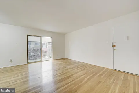 $275,000 | 7054 Eastern Avenue Northwest, Unit 304, Washington, DC 20012