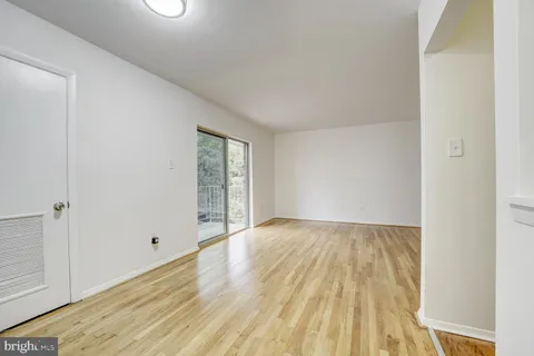 $275,000 | 7054 Eastern Avenue Northwest, Unit 304, Washington, DC 20012