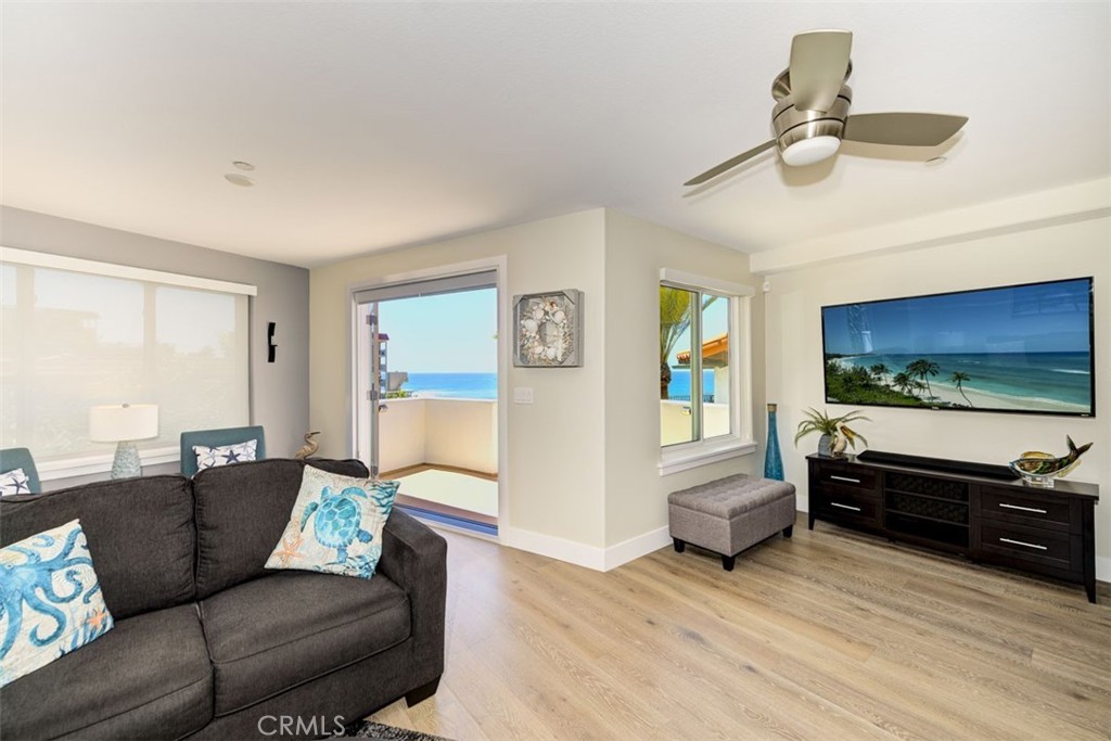 412 Arenoso Lane, Unit 403 San Clemente, CA 92672 - Photo 2 of 20