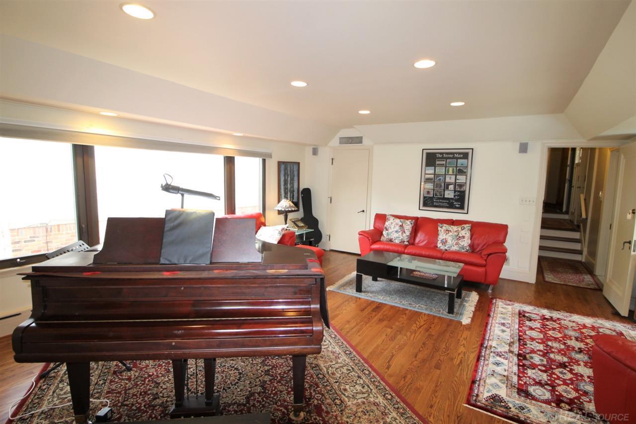865 Trombley Road Grosse Pointe, MI 48230 - Photo 54 of 99 31348226-53.JPG