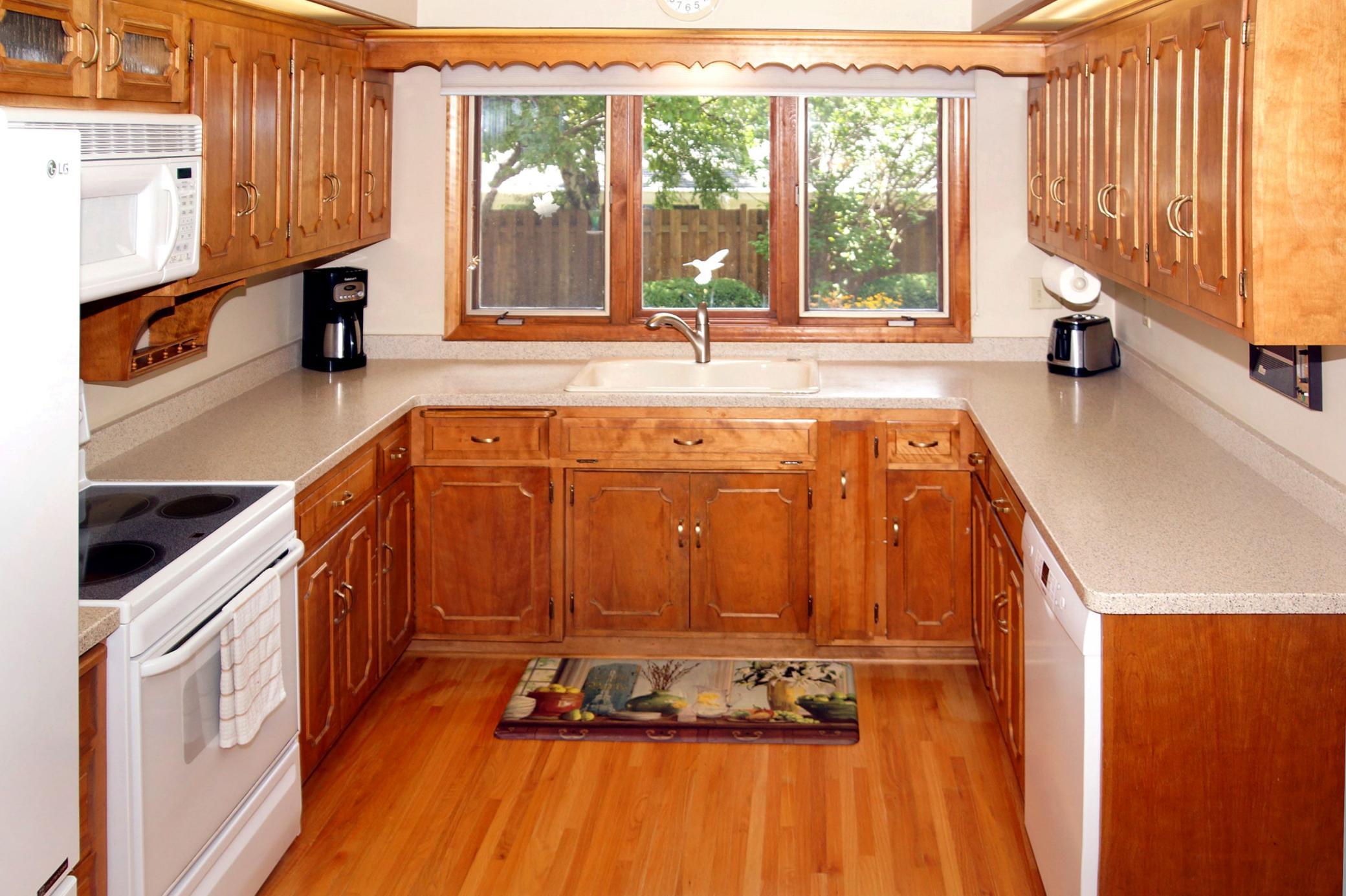 10033 Nord Road Bloomington, MN 55437 - Photo 13 of 43