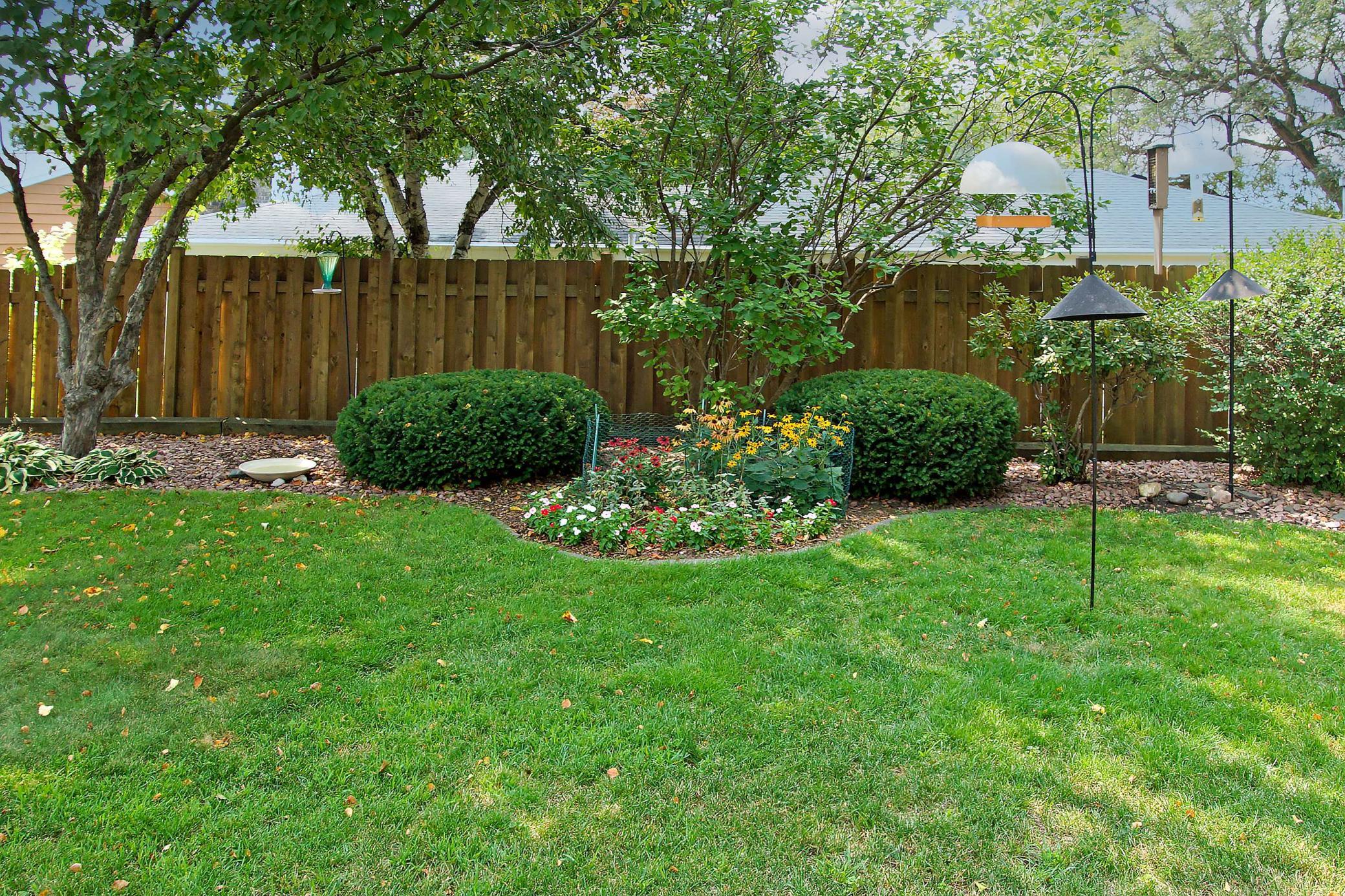10033 Nord Road Bloomington, MN 55437 - Photo 10 of 43