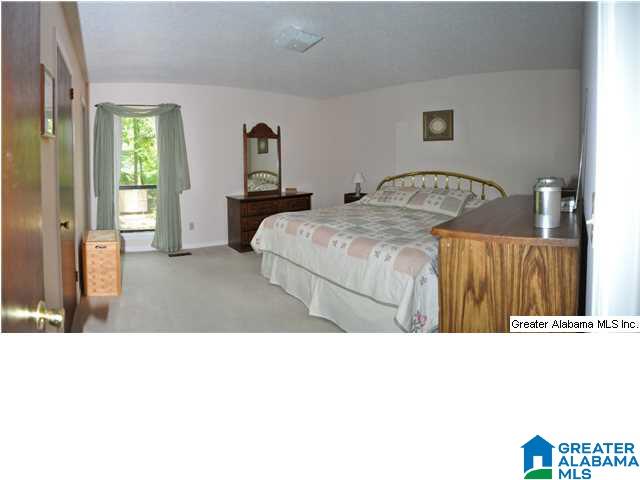 909 Colonial Drive Alabaster, AL 35007 - Photo 9 of 25