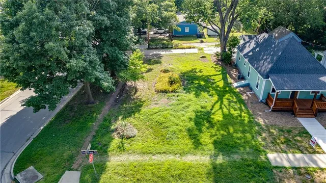 $135,000 | Delaware Street, Lawrence, KS 66044