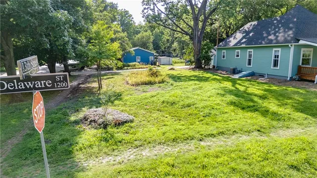 $135,000 | Delaware Street, Lawrence, KS 66044